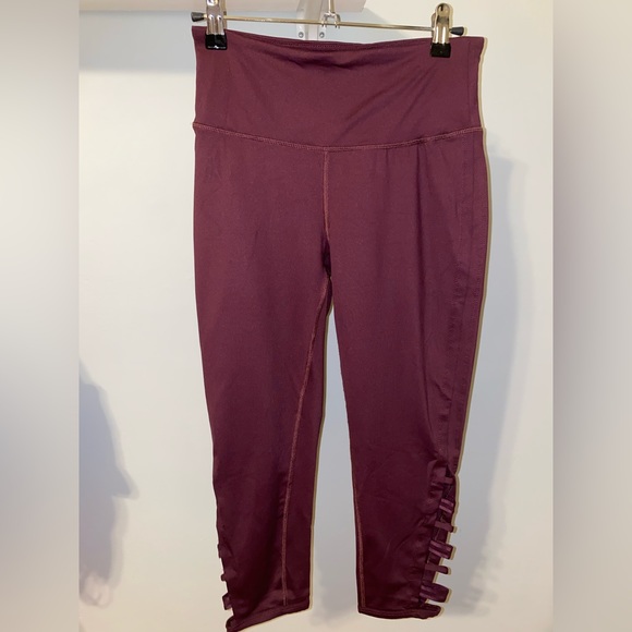 Forever 21 Pants - Forever 21 capri leggings